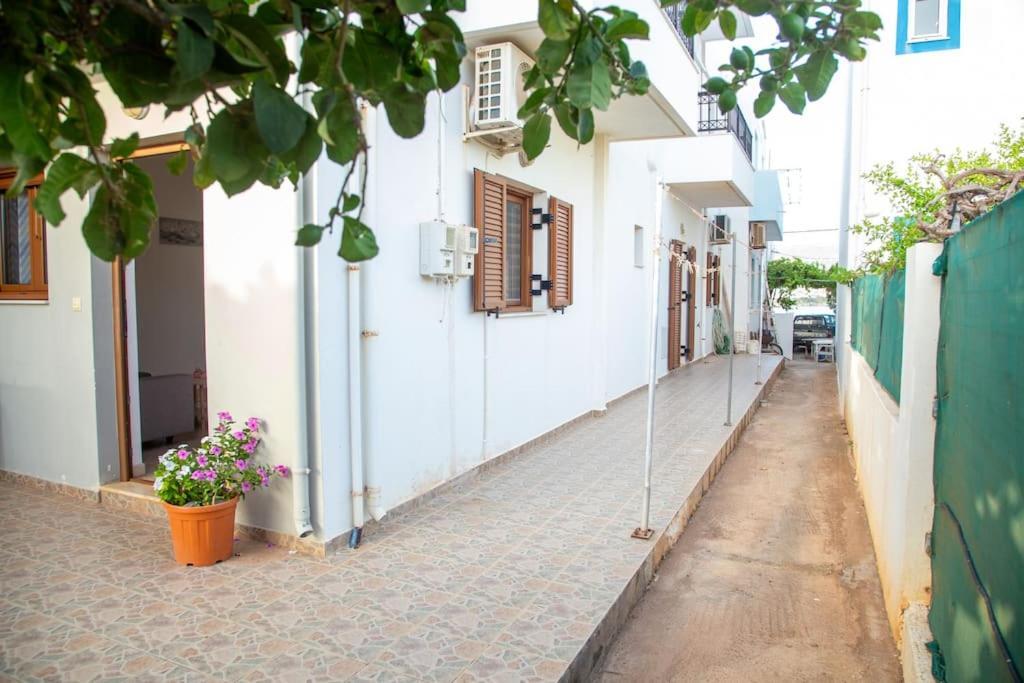 Apartamento Εξοχη Και Θαλασσα Makrýgialos Exterior foto